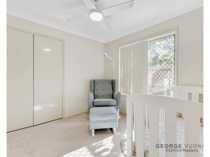 33 Collina Cr, Forest Lake QLD 4078