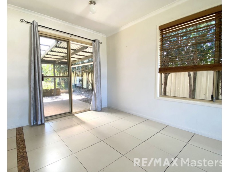 63 Sunscape Dr, Eagleby QLD 4207
