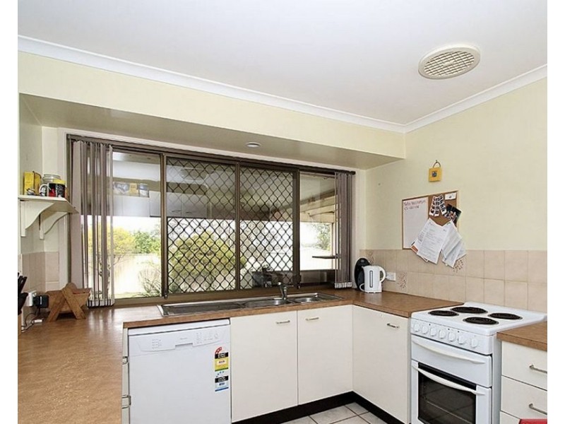 46 VERGULDE ROAD, Regents Park QLD 4118