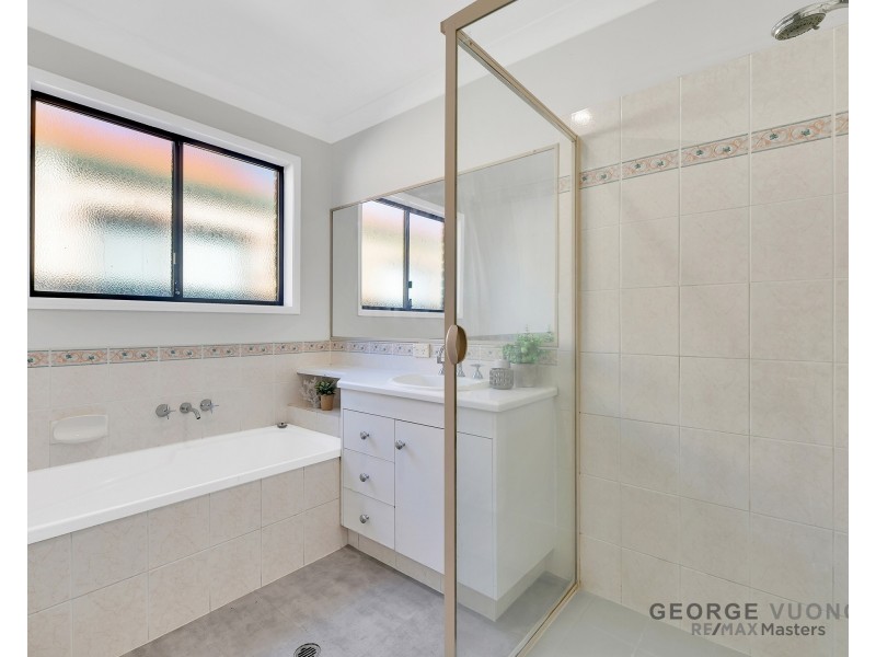 28 Richmond Place, Forest Lake QLD 4078