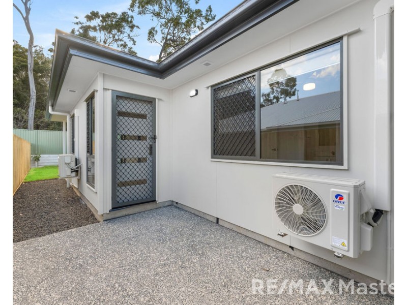 Unit 2 37 Kestrel Road, Park Ridge QLD 4125