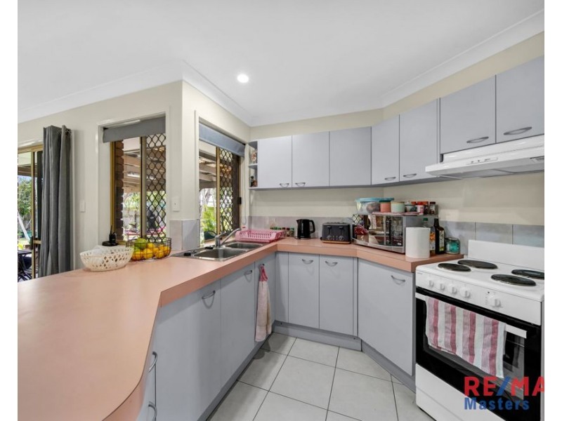 26 Edenlea Drive, Meadowbrook QLD 4131