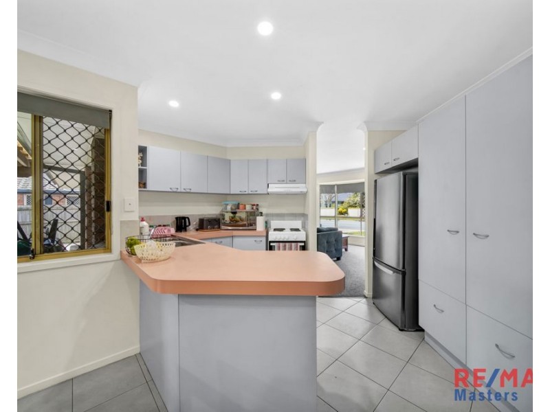 26 Edenlea Drive, Meadowbrook QLD 4131