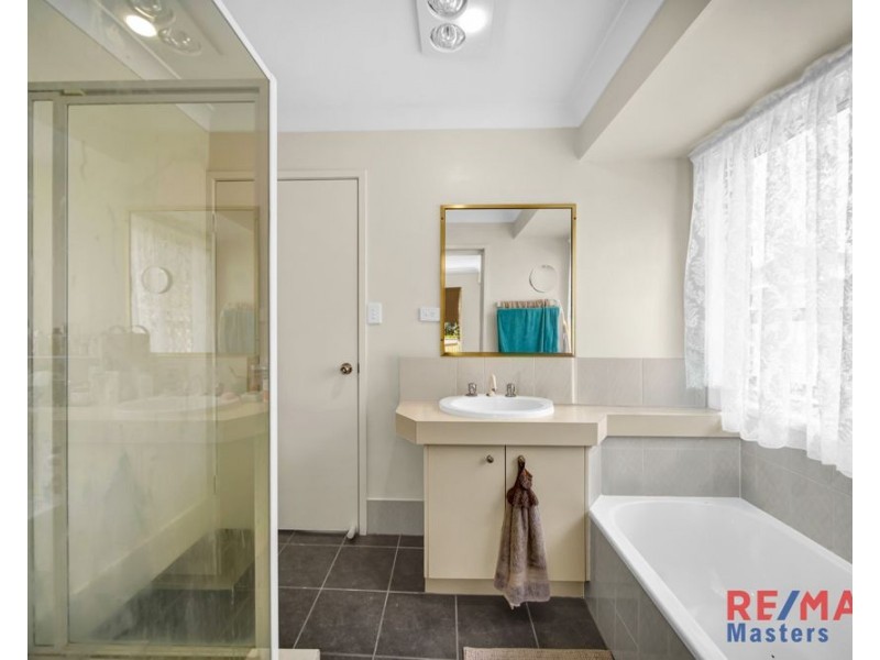 26 Edenlea Drive, Meadowbrook QLD 4131