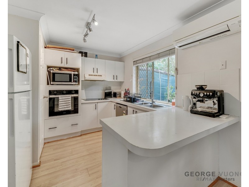 60 Settlers Cct, Forest Lake QLD 4078