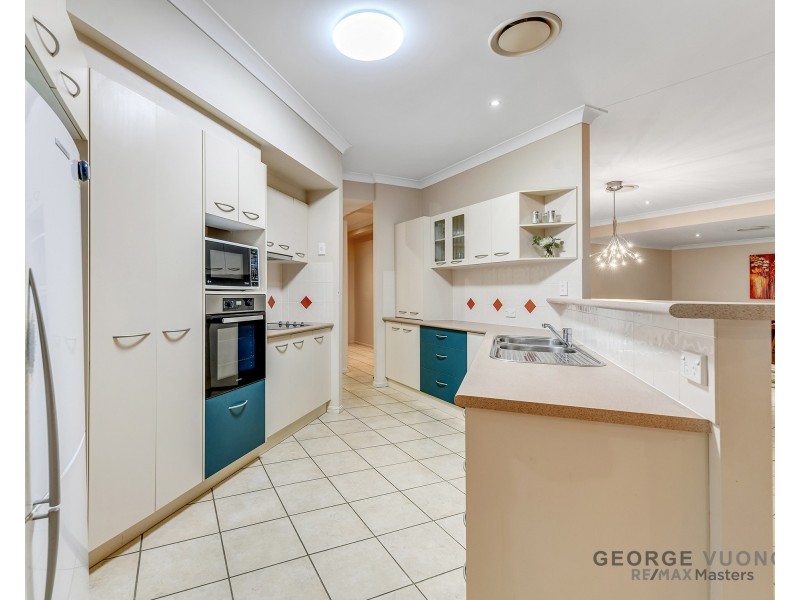 20 Saint Ives Cct, Forest Lake QLD 4078