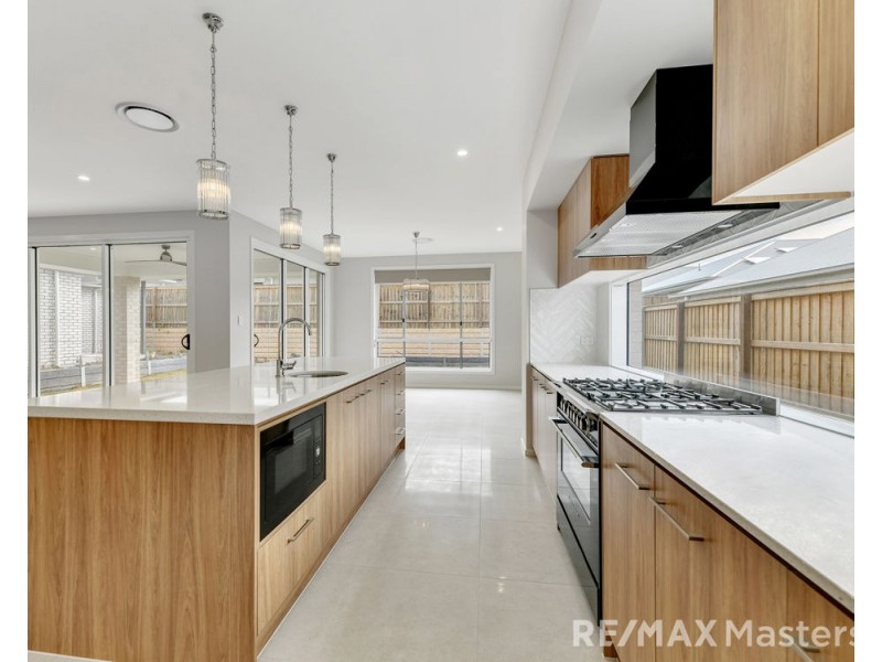 59 Foley Way, White Rock QLD 4306