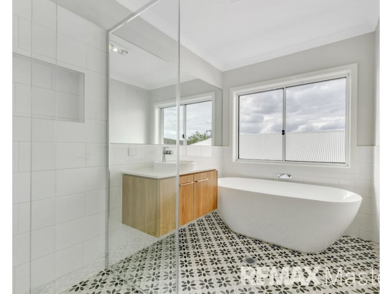 59 Foley Way, White Rock QLD 4306