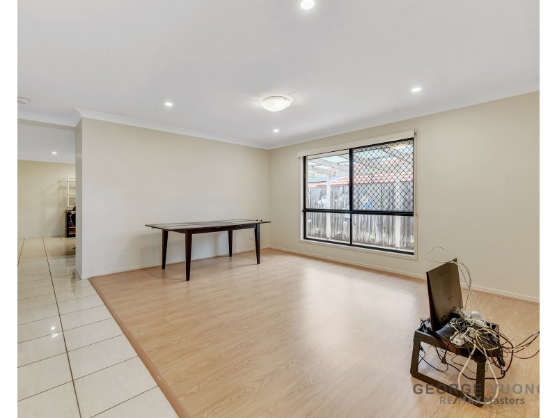 24 Hawthorne St, Forest Lake QLD 4078