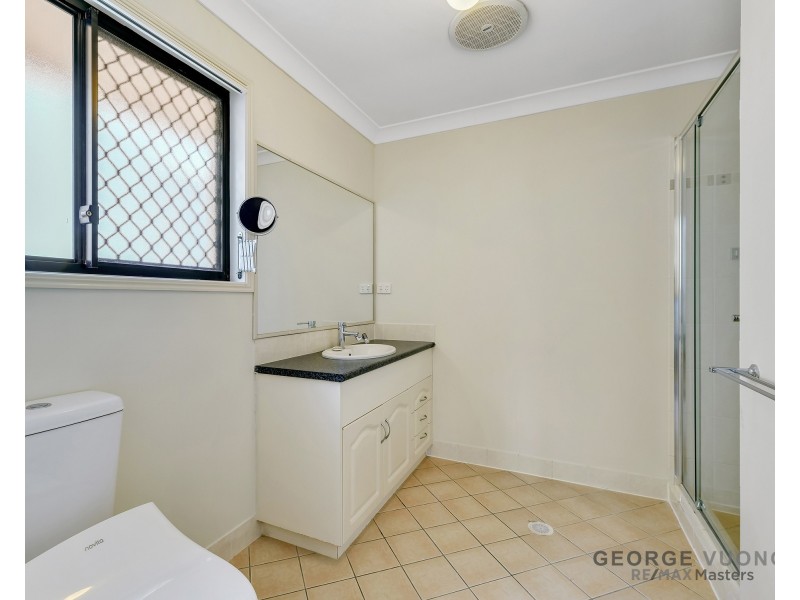 24 Hawthorne St, Forest Lake QLD 4078