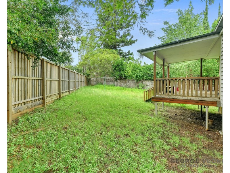 26 Brisbane Corso, Fairfield QLD 4103