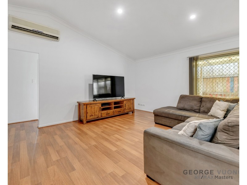 50 Glasshouse Cr, Forest Lake QLD 4078