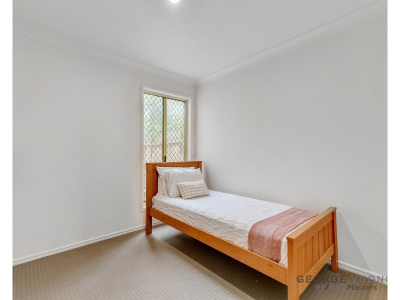 50 Glasshouse Cr, Forest Lake QLD 4078