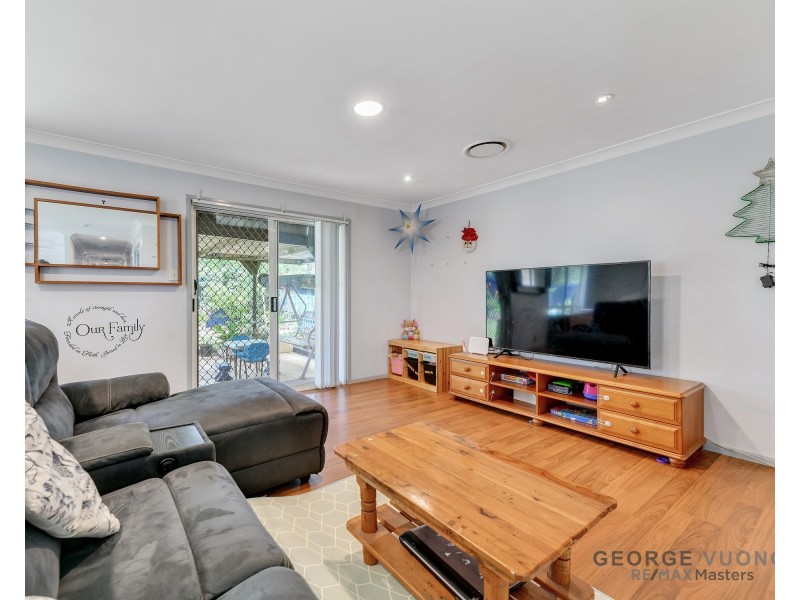 29 Clarendon Cct, Forest Lake QLD 4078