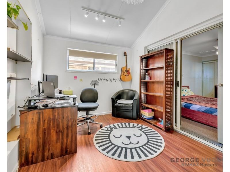 29 Clarendon Cct, Forest Lake QLD 4078