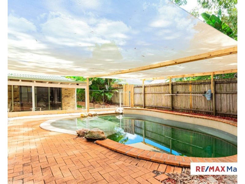 16 Scarlet Place, Forest Lake QLD 4078