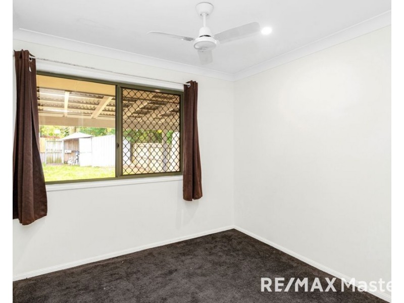 16 Scarlet Place, Forest Lake QLD 4078