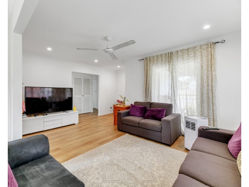 220 Dawson Rd, Wishart QLD 4122