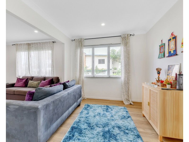 220 Dawson Rd, Wishart QLD 4122