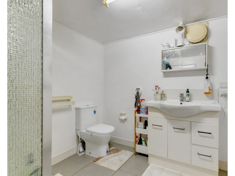 220 Dawson Rd, Wishart QLD 4122