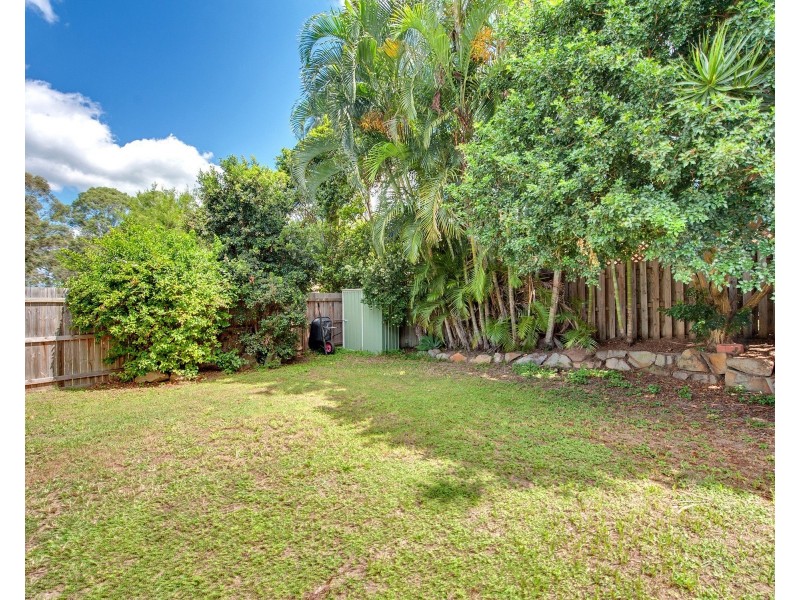 19 Dampier Cr, Forest Lake QLD 4078