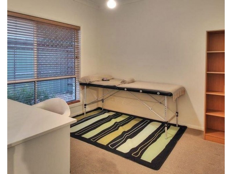 85 Jubilee Ave, Forest Lake QLD 4078