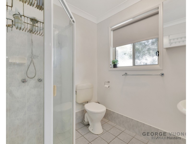 24 Paterson Pl, Forest Lake QLD 4078