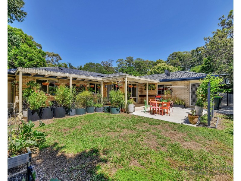 24 Paterson Pl, Forest Lake QLD 4078