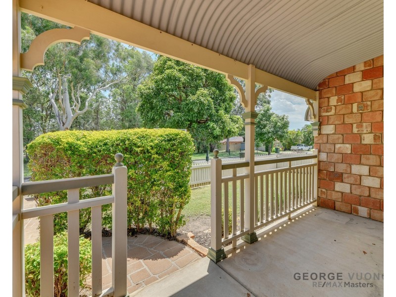 17 Hyde Pl, Forest Lake QLD 4078