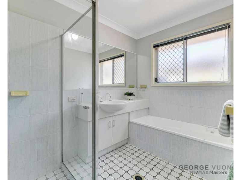 6 Pinaster St, Forest Lake QLD 4078