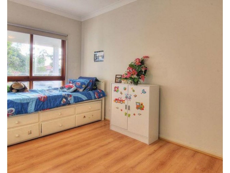 37 Booloumba Cr, Forest Lake QLD 4078