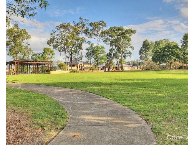 37 Booloumba Cr, Forest Lake QLD 4078