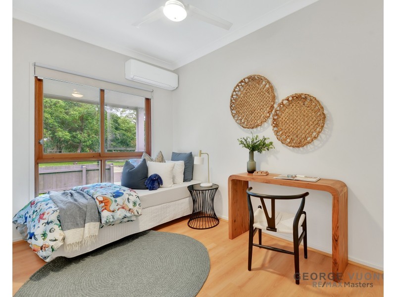 37 Booloumba Cr, Forest Lake QLD 4078