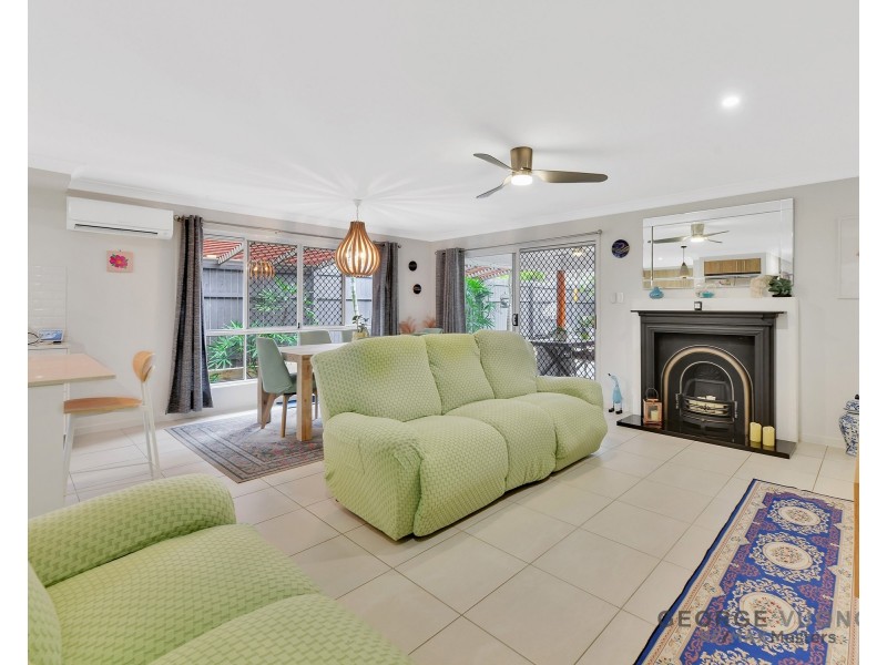 12 Glendale Crescent, Heathwood QLD 4110