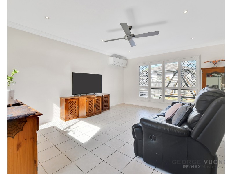 9 Cobourg St, Forest Lake QLD 4078