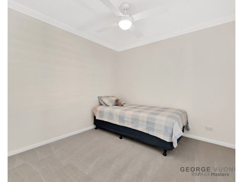 9 Cobourg St, Forest Lake QLD 4078