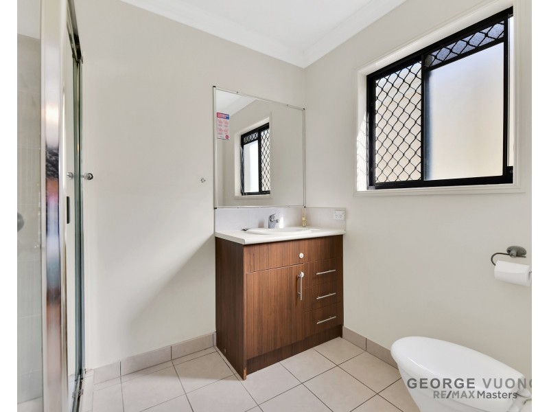 9 Cobourg St, Forest Lake QLD 4078