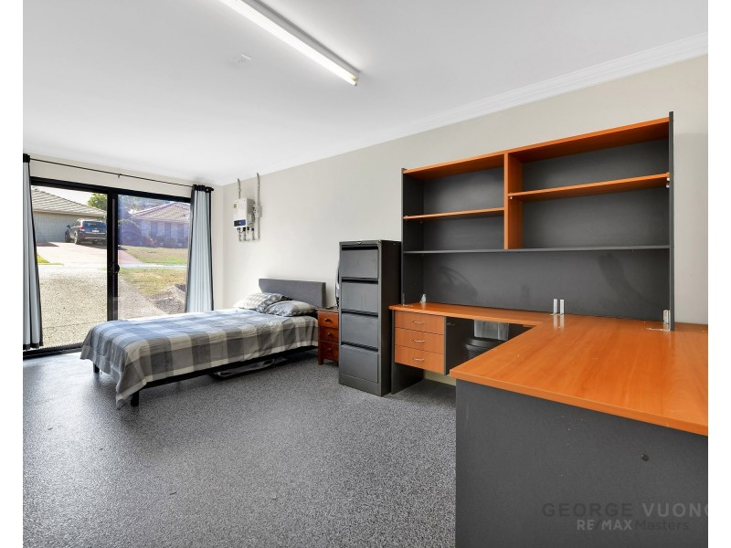 9 Cobourg St, Forest Lake QLD 4078