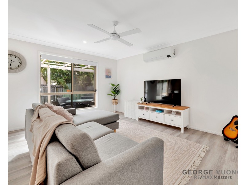 10 Regents Cct, Forest Lake QLD 4078
