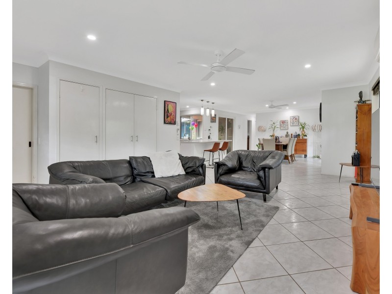 52 Atherton Cct, Forest Lake QLD 4078