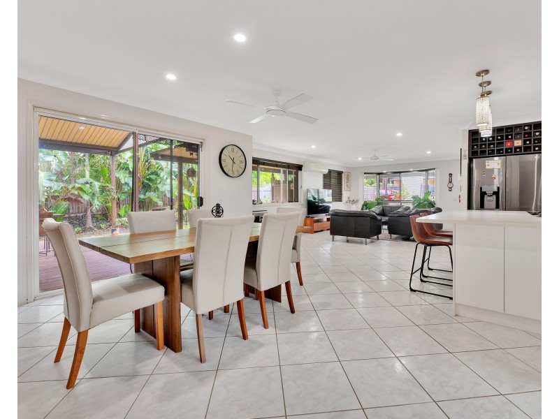 52 Atherton Cct, Forest Lake QLD 4078