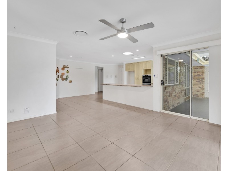 5 Balala Cl, Forest Lake QLD 4078