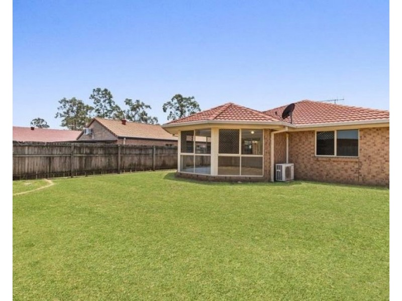 11 Kew Cl, Forest Lake QLD 4078