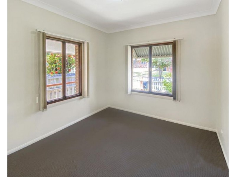 32 Harrison Cr, Forest Lake QLD 4078