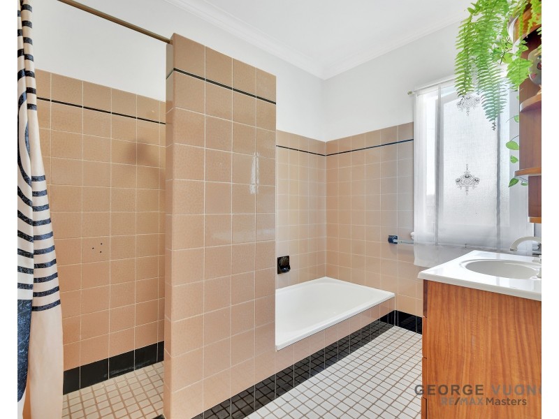 68 Southern Cross Ave, Darra QLD 4076