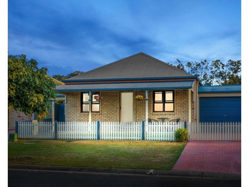 19 Hyde Pl, Forest Lake QLD 4078