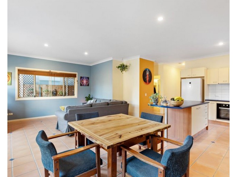 19 Hyde Pl, Forest Lake QLD 4078