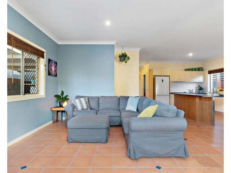 19 Hyde Pl, Forest Lake QLD 4078