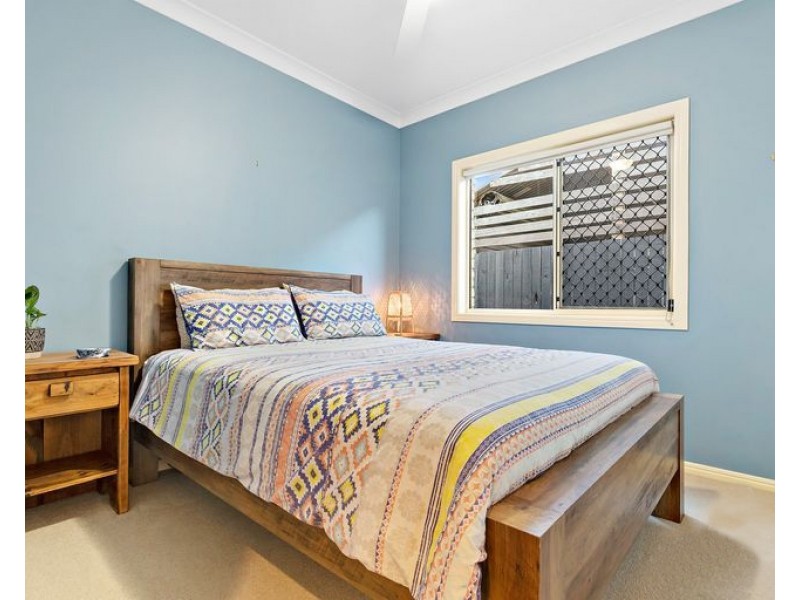 19 Hyde Pl, Forest Lake QLD 4078