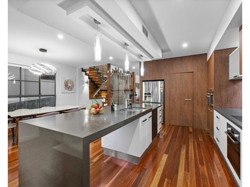 27 MORLEY STREET, Chelmer QLD 4068